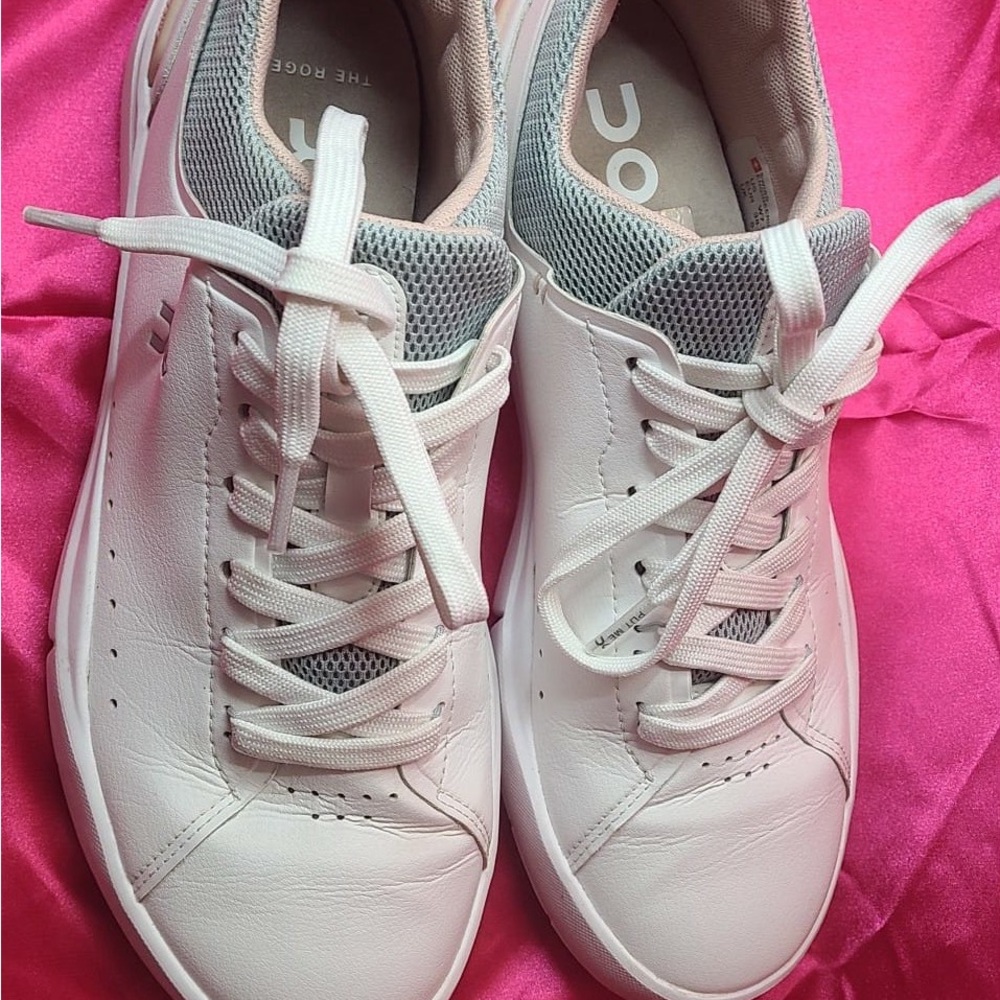 ON WOMENS. THE ROGER ADVANTAGE SNEKERS 7.5 - Picture 9 of 10